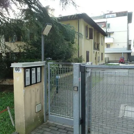 شقة La Stanza Sui Cedri - Smart Working - Airport - Private Parking - Ducati - Philip Morris بولونيا