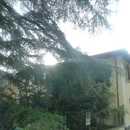 La Stanza Sui Cedri - Smart Working - Airport - Private Parking - Ducati - Philip Morris Apartmán *