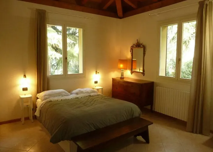 La Stanza Sui Cedri - Smart Working - Airport - Private Parking - Ducati - Philip Morris Boloňa