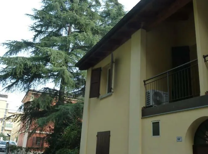 Appartamento La Stanza Sui Cedri - Smart Working - Airport - Private Parking - Ducati - Philip Morris